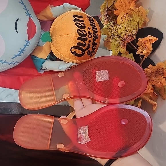 OPEN TO OFFERS Preloved tory burch blossom - Picture 6 of 8